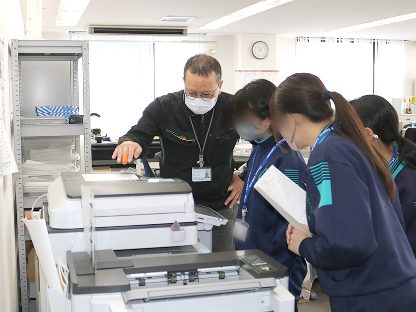 横浜市立茅ヶ崎中学校 職場体験の様子